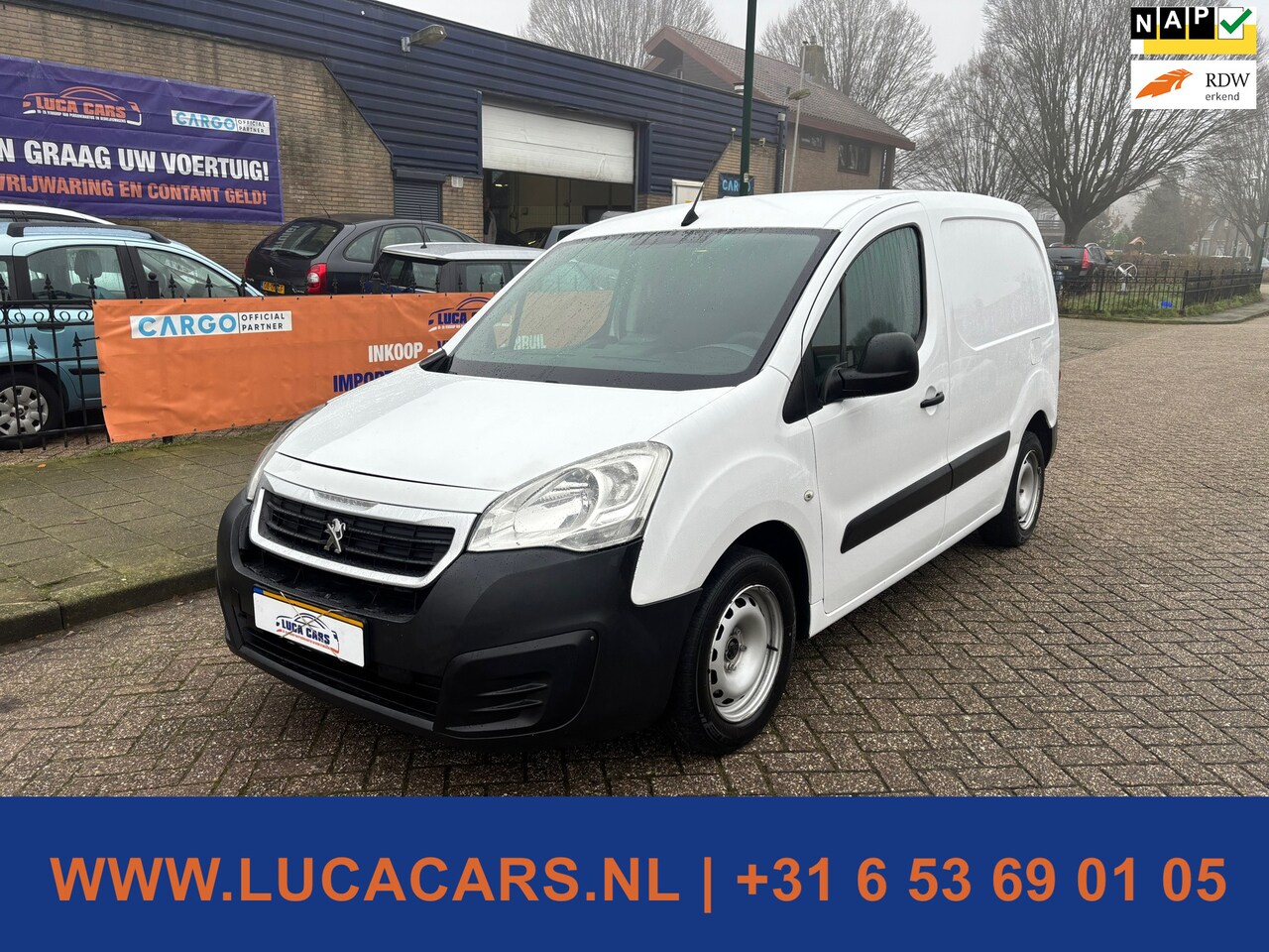 Peugeot Partner - 120 1.6 BlueHDi 75 L1 Première Navi Airco - AutoWereld.nl