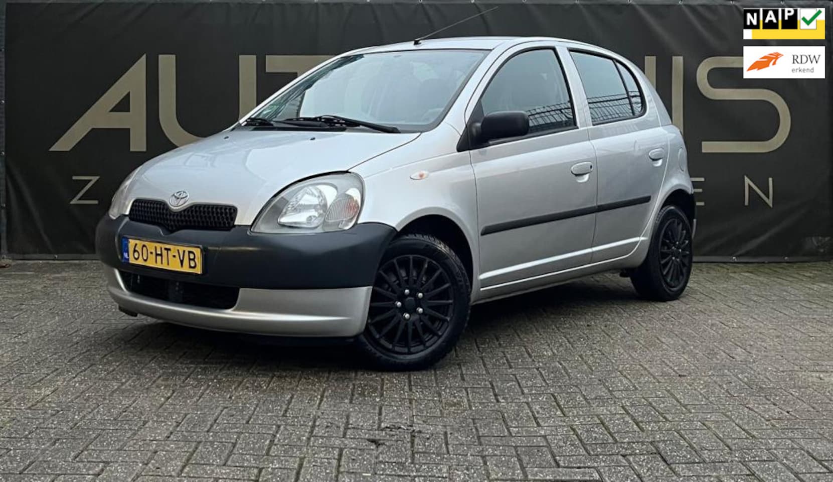 Toyota Yaris - 1.0-16V VVT-i YORIN*Stuurbekr.*5deurs*Radio/USB* - AutoWereld.nl