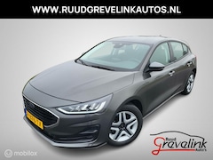 Ford Focus - (Facelift model) 1.0 EcoBoost Navigatie Led Parkeersensoren 16"Velgen