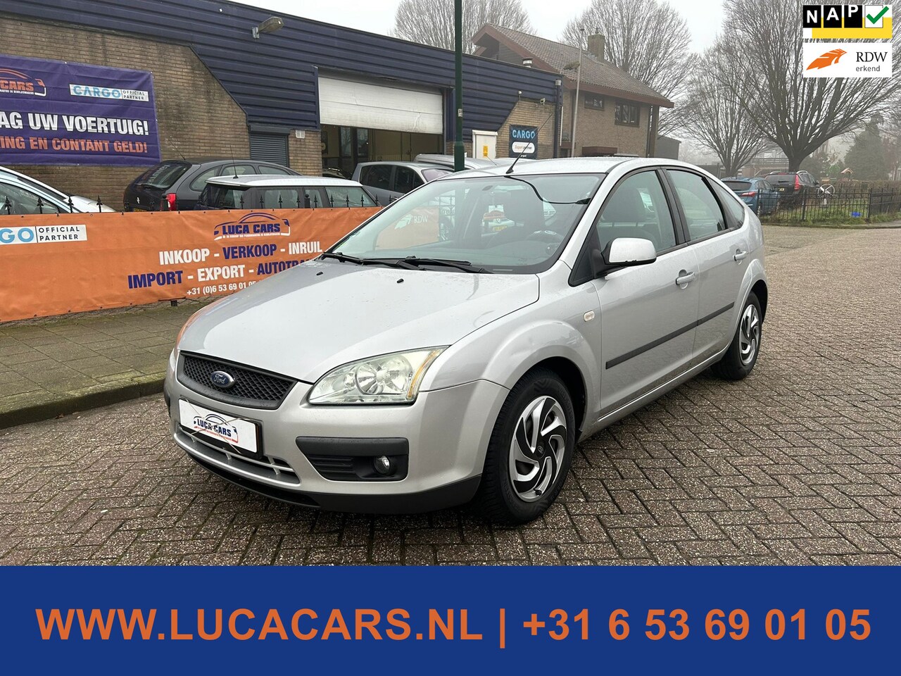 Ford Focus - 1.4-16V Ambiente Airco - AutoWereld.nl