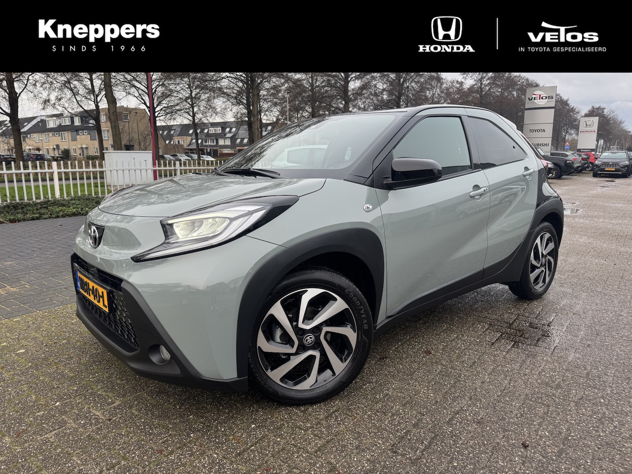 Toyota Aygo X - 1.0 VVT-i MT Pulse Parkeersensoren, 17inch velgen, Apple/Android , All-in Rijklaarprijs - AutoWereld.nl