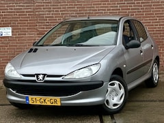 Peugeot 206 - 1.4 XR