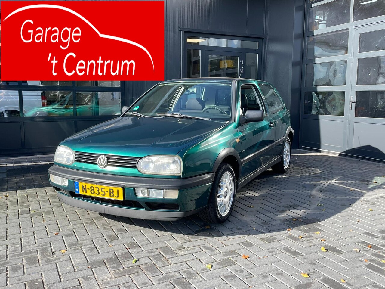 Volkswagen Golf - 1.6 Atlanta Sport | GT | Slechts 125.000 KM! | Airco | Sportstoelen | In zeer goede staat! - AutoWereld.nl