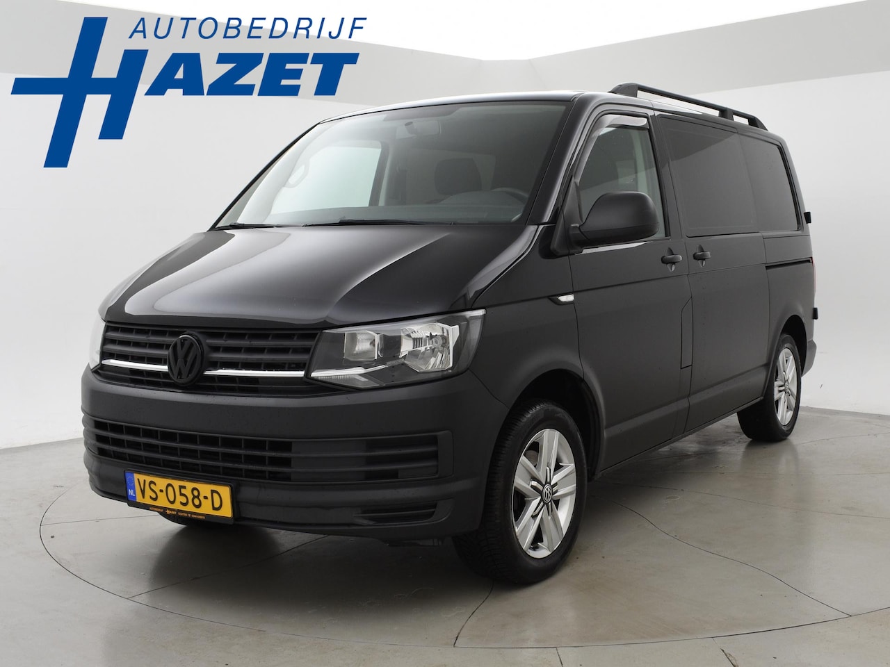 Volkswagen Transporter - 2.0 TDI 140 PK DSG DUBBEL CABINE + 2 SCHUIFDEUREN | 2500 KG TREKHAAK | APPLE CARPLAY - AutoWereld.nl