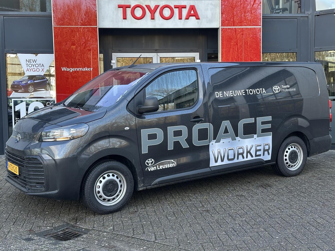 Toyota PROACE Long Worker - CHALLENGER 75KWH ELECTRIC 3-PERS AIRCO PARK-SENSOREN BETIMMERING NL-AUTO - AutoWereld.nl