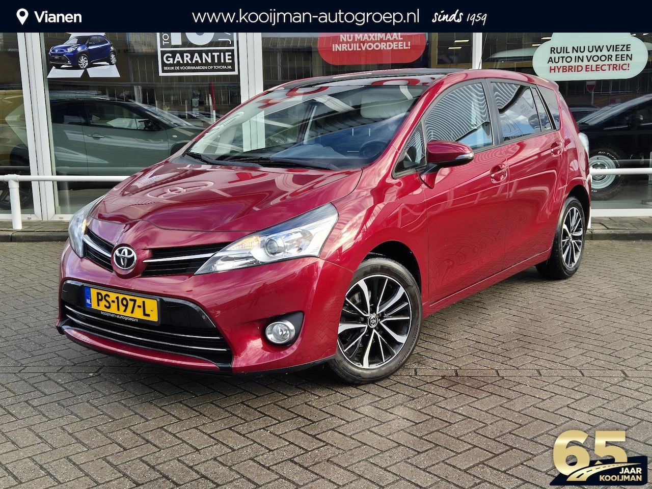 Toyota Verso - 1.8 VVT-i Volcano Edition Nederlandse auto zeer netjes en luxe - AutoWereld.nl