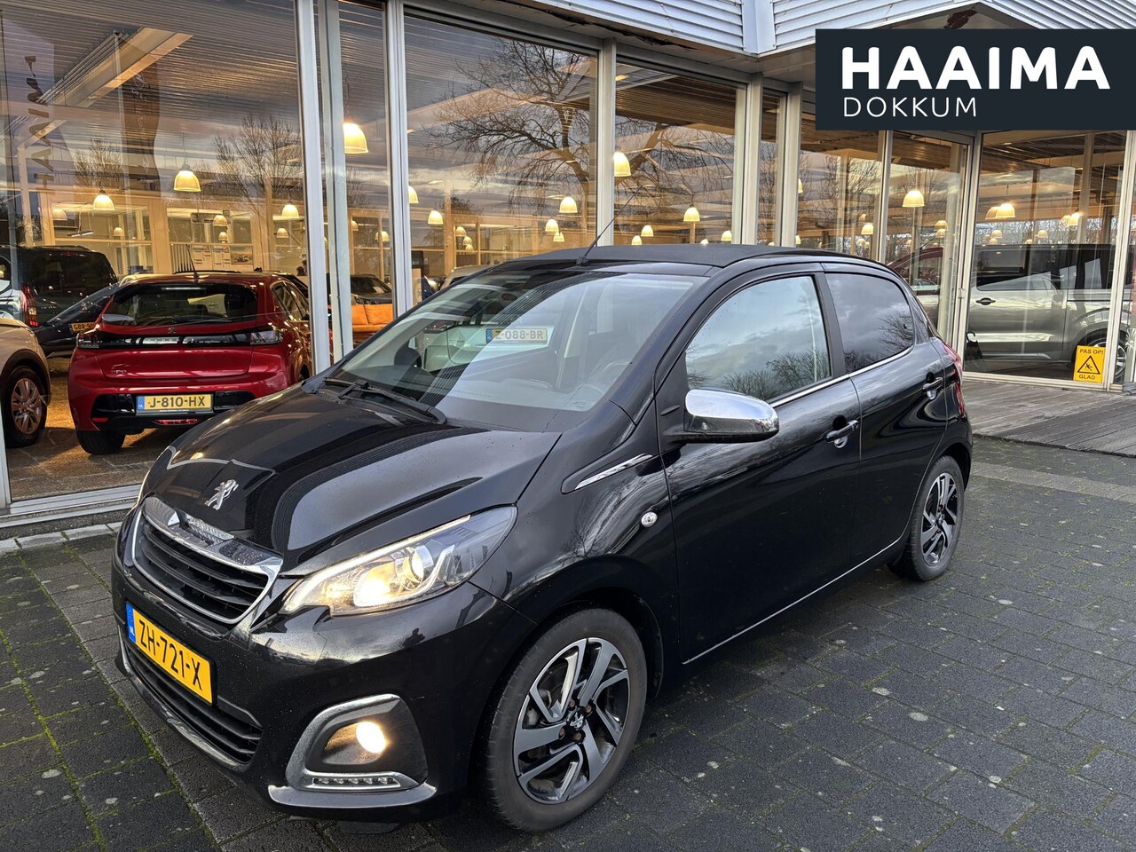 Peugeot 108 - 1.0 e-VTi Allure TOP! Apple Carplay | Camera | Automatische Airco | LM Velgen | Cabriolet - AutoWereld.nl