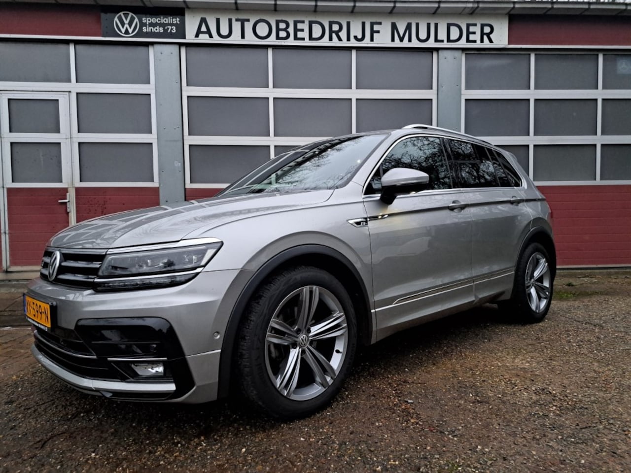 Volkswagen Tiguan - 1.5 TSI 150 Pk R-Line Highline Digital Cockpit Memory stoelen - AutoWereld.nl