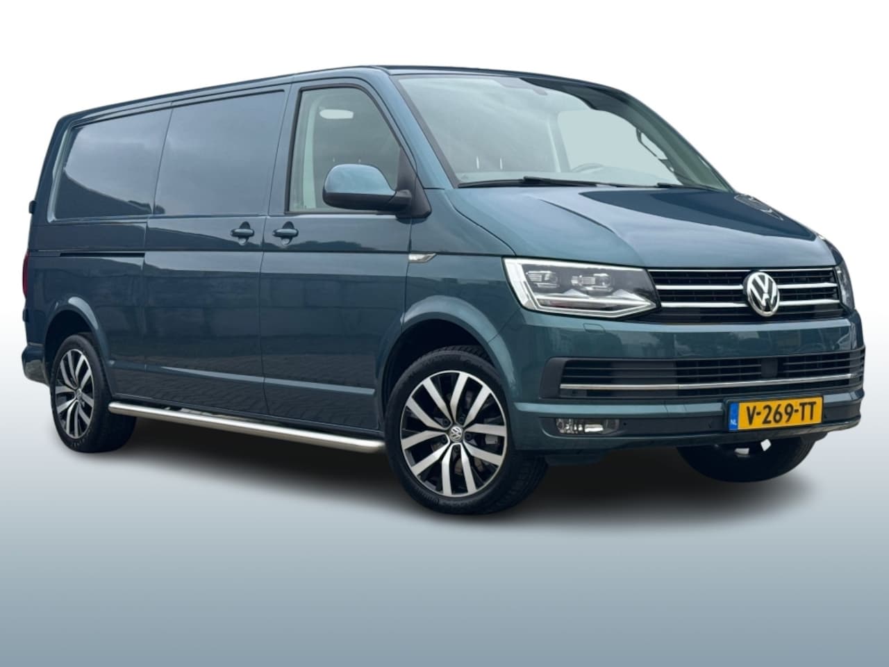 Volkswagen Transporter - 2.0 TDI 204pk L2H1 HIGHLINE / Leder / Dubbele schuifdeur - AutoWereld.nl