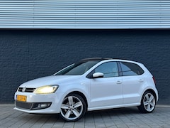 Volkswagen Polo - 1.2 TSI R-Line/Panorama/DSG/NAP/Dealer onderhouden/Alcantara/Leer/Led/Xenon/Trekhaal/LM Ve