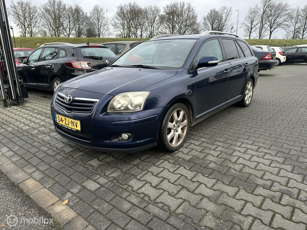 Toyota Avensis Wagon - 2.0 VVTi Executive Business 2.0 VVTi Executive Business - AutoWereld.nl