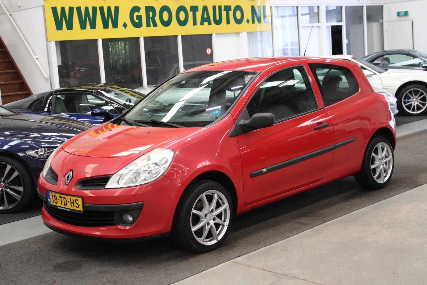 Renault Clio - 1.2-16V Authentique NAP, Isofix, Stuurbekrachtiging - AutoWereld.nl