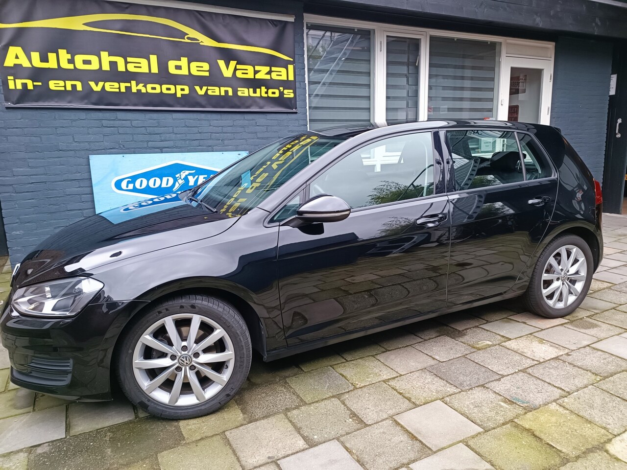 Volkswagen Golf - 1.2 TSI Highline airco - AutoWereld.nl