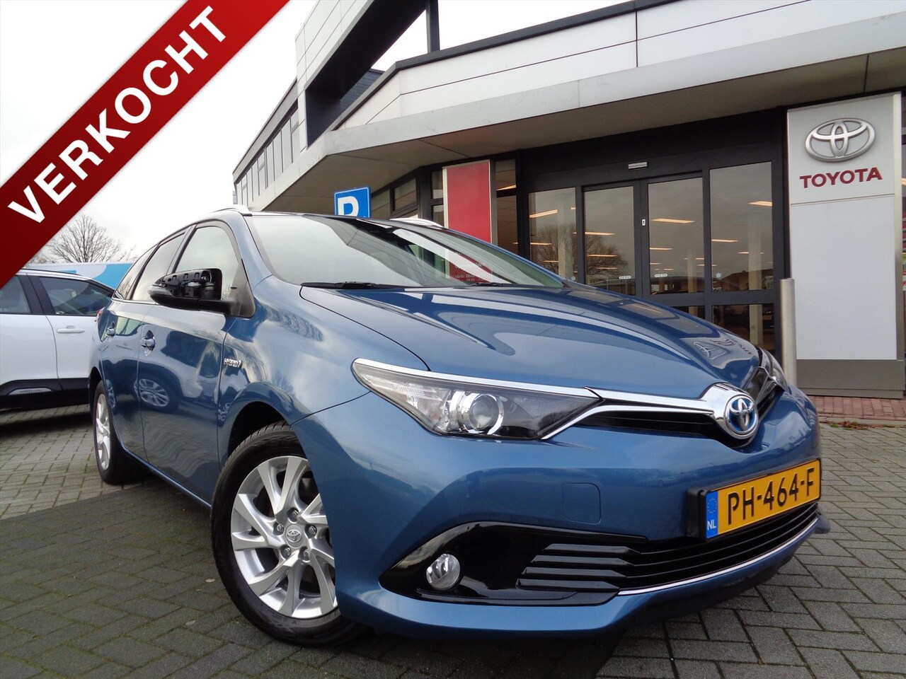 Toyota Auris Touring Sports - 1.8 Hybrid CVT Dynamic | NAVI | CLIMATE CONTROLE | CAMERA | - AutoWereld.nl