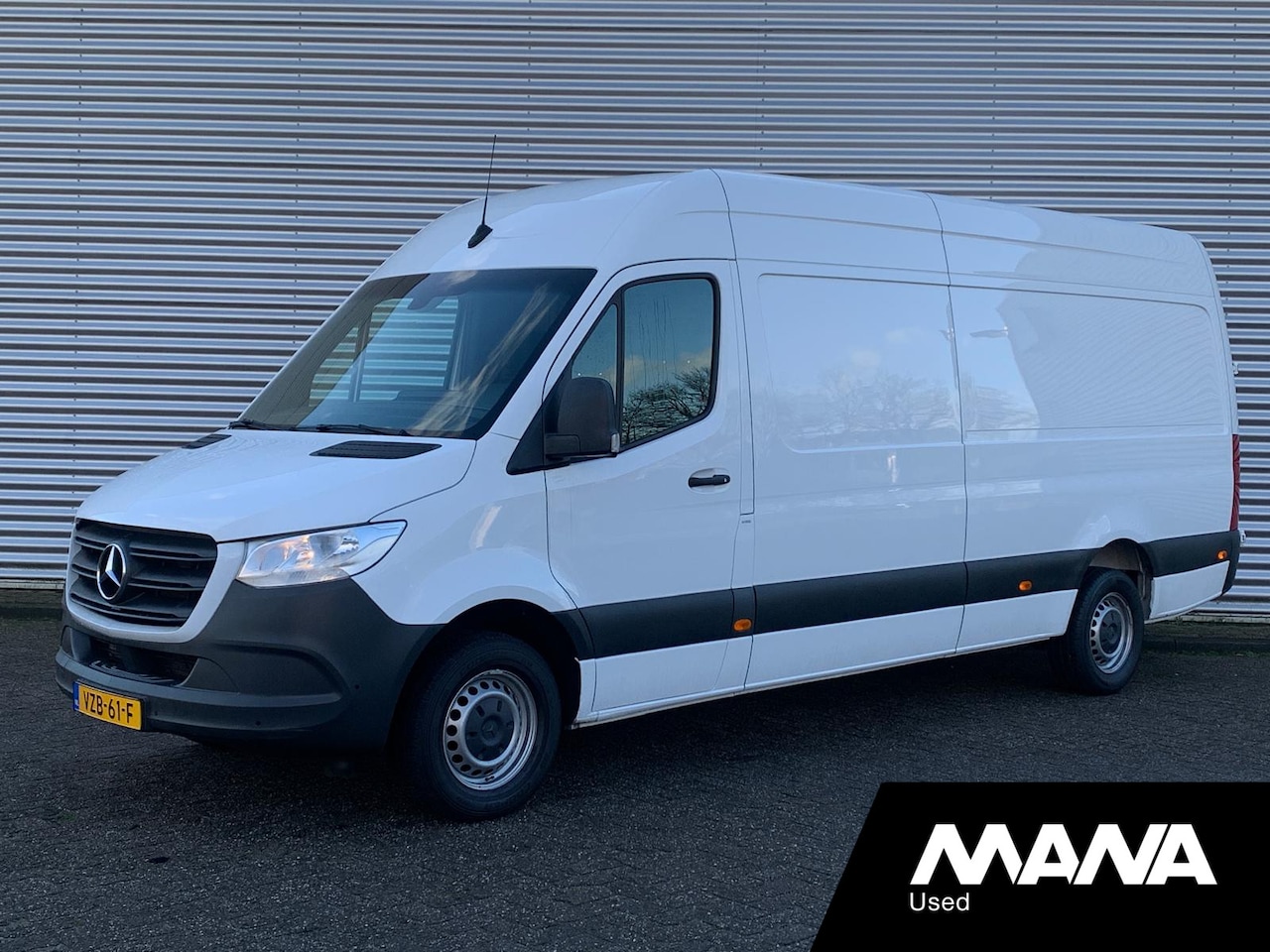 Mercedes-Benz Sprinter - 317CDI 170PK Automaat L3H2 RWD Carplay Camera Stoelverwarming Leren stuur - AutoWereld.nl