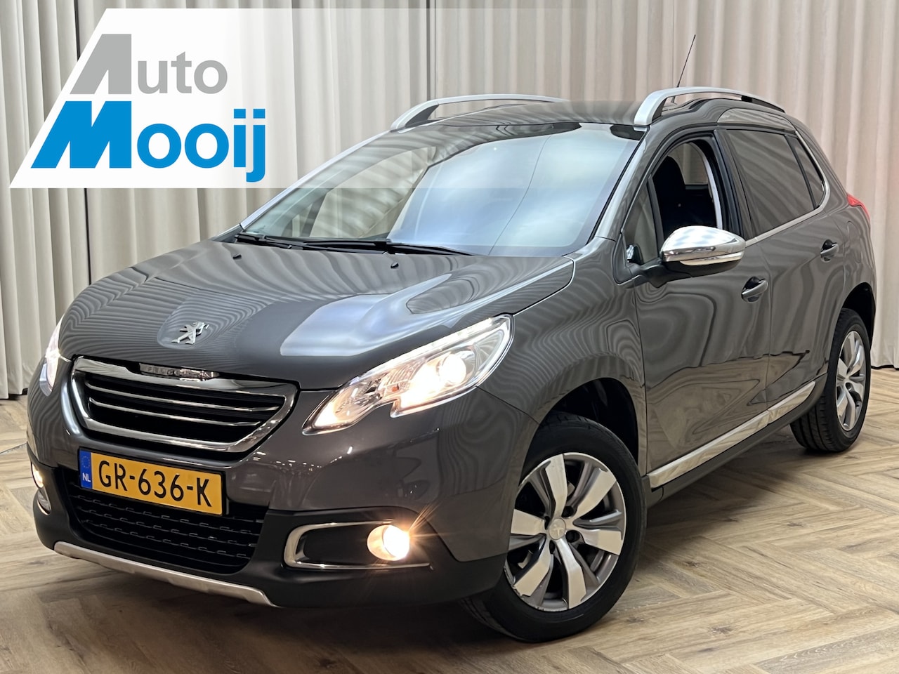 Peugeot 2008 - 1.2 PureTech Allure *Slechts 74.585 km* Panoramadak / 1/2 Leder / Navigatie / ECC Clima / - AutoWereld.nl