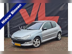 Peugeot 206 - 1.4-16V Quiksilver | Nieuw Binnen | APK 13-01-2026 | Airco | Radio CD