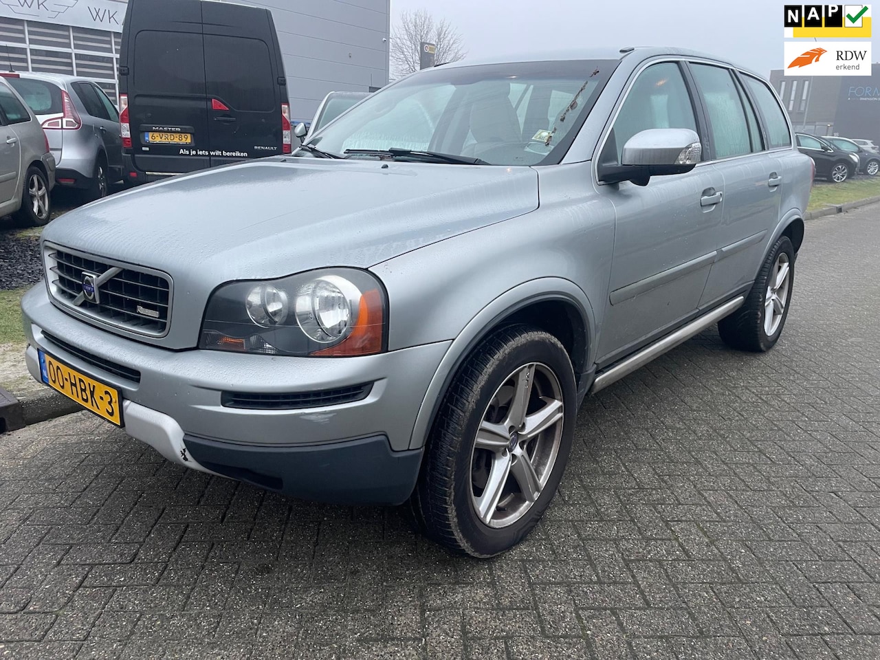 Volvo XC90 - 2.4 D5 R-Design prijs export €5200 - AutoWereld.nl