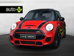 MINI John Cooper Works - 2.0 / Panorama / JCW Stoelen / Adaptive cruise