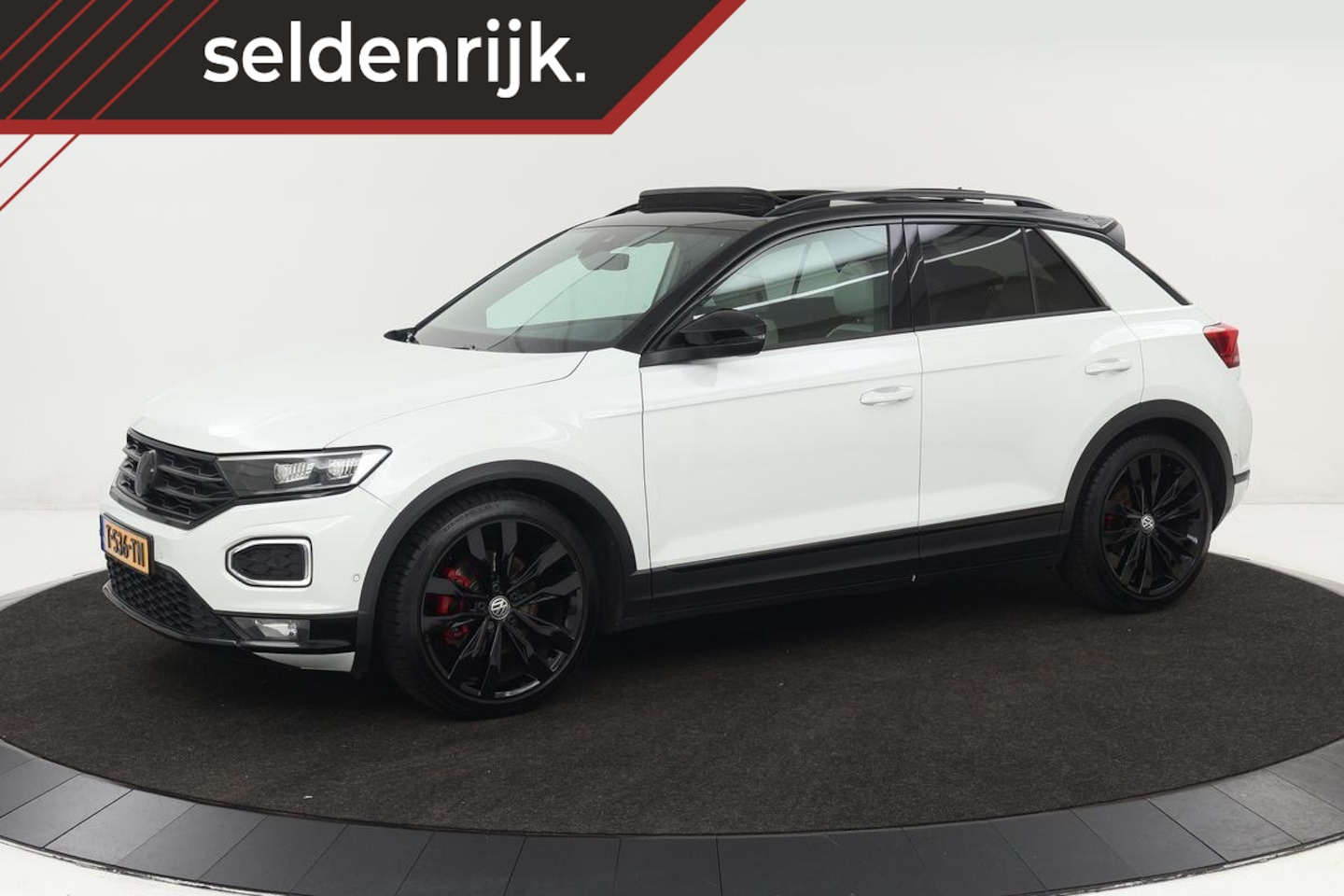 Volkswagen T-Roc - 2.0 TSI 4Motion Sport | Pano-Dak | Cruisecontrol | Winterpakket - AutoWereld.nl