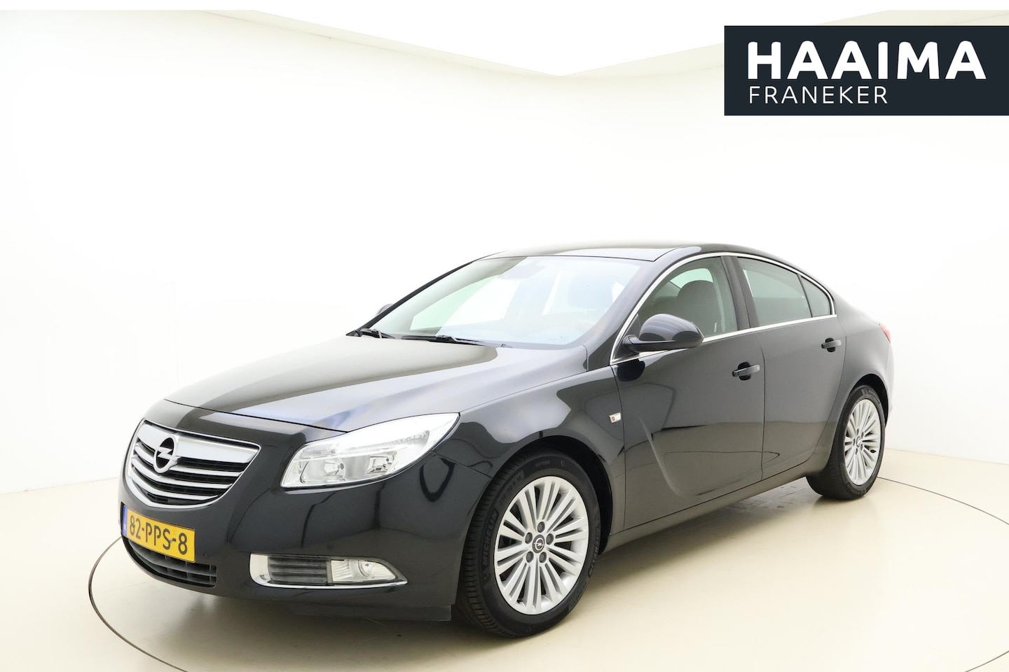 Opel Insignia - 1.6 T Edition 4 Deurs 180pk | Navigatie | AGR Stoelen | Wegklapbare Trekhaak | 18" Lichtme - AutoWereld.nl