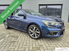 Renault Mégane - 1.5 dCi Bose CAMERA APPLE CARPLAY LED 17" NAP