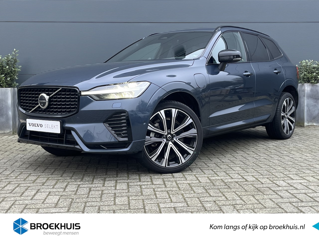 Volvo XC60 - T8 Plug-in hybrid AWD R-Design | Luchtvering | Bowers&Wilkins | Massage | HUD | Full-LED | - AutoWereld.nl