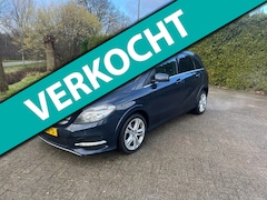 Mercedes-Benz B-klasse - 200 NGD AUTOMAAT VOL LEER BJ2014