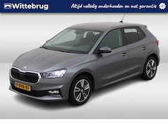 Skoda Fabia - 1.0 TSI 95pk Ambition / App-Connect / Clima / Donker Glas / PDC Voor & Achter / 16" LMV