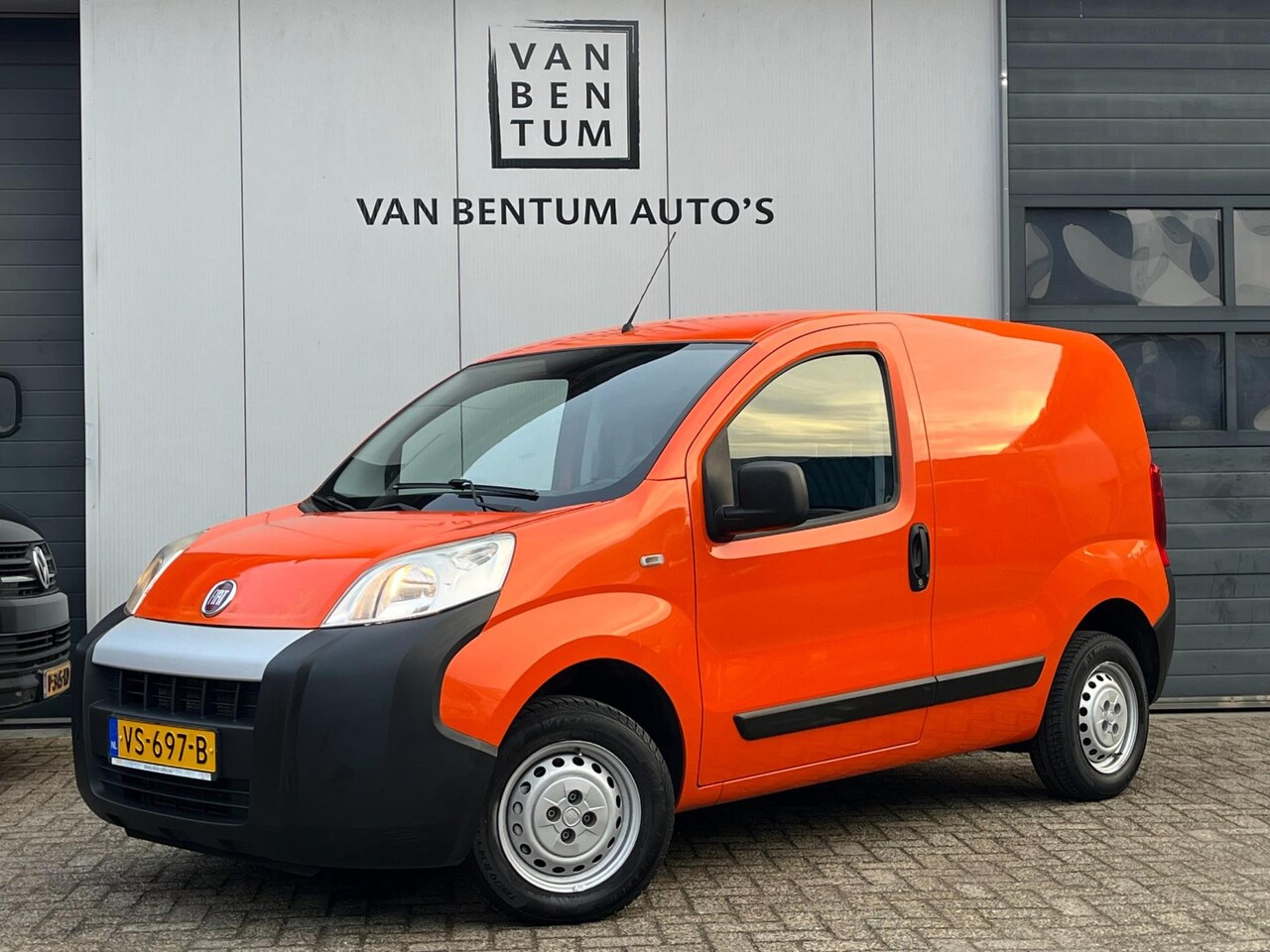 Fiat Fiorino - 1.3MJ 75pk Airco EURO 5 98,000km NAP - AutoWereld.nl