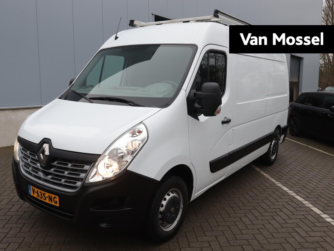 Renault Master - T35 2.3 dCi L2H2 | NAVI | PDC ACHTER | IMPERIAAL MET LADDER | - AutoWereld.nl