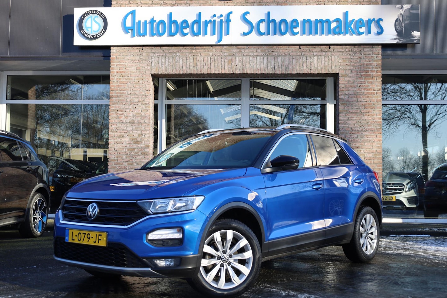 Volkswagen T-Roc - 1.0 TSI Style Business TREKHAAK-AFN. ACC DUOTONE DAB CAMERA CARPLAY 17"LMV GSM-LADER NAP 2 - AutoWereld.nl