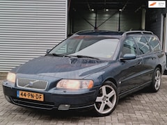 Volvo V70 - 2.5T Momentum Trekhaak Stoelverw. Cruise