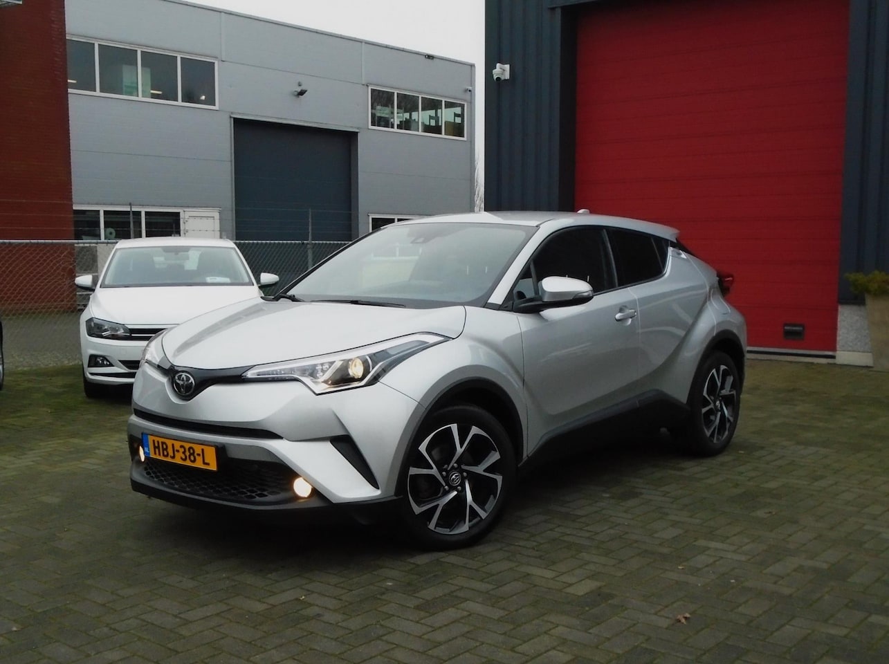 Toyota C-HR - 1.2 Dynamic 1.2 Dynamic,Leder,Navi,Camera - AutoWereld.nl