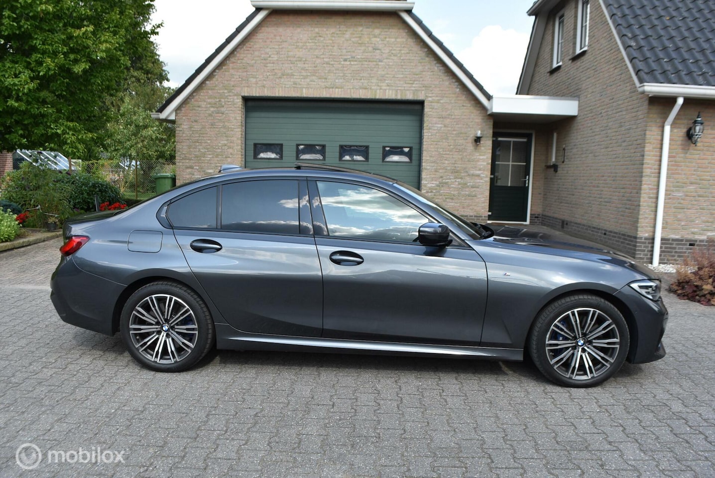 BMW 3-serie - 330E Aut M Sport 330E M SPORT VOL - AutoWereld.nl