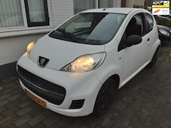 Peugeot 107 - 1.0-12V XR