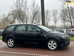 Ford Focus Wagon - 1.8-16V Ambiente Flexifuel AIRCOAPKKOOPJE