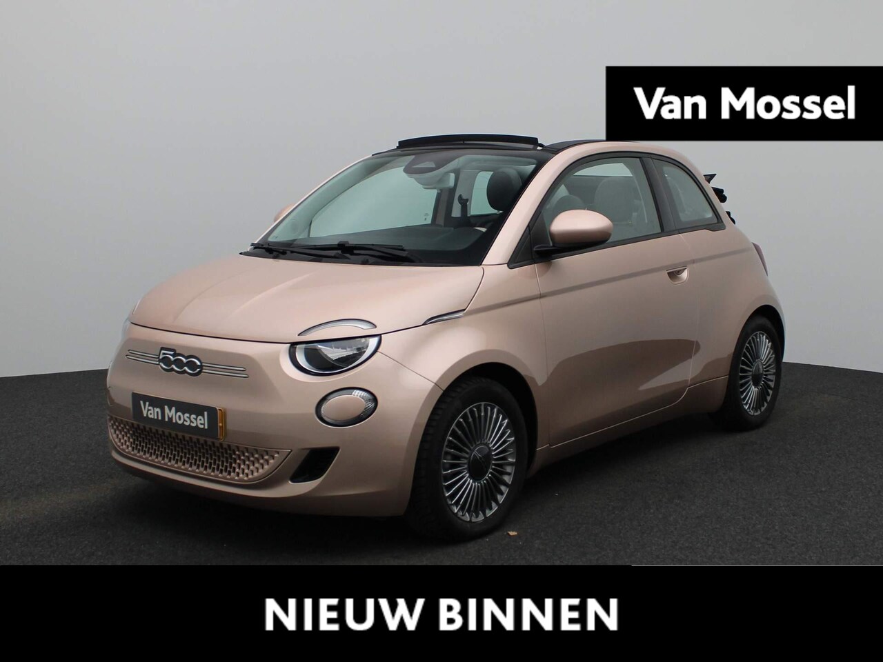 Fiat 500 C - 500e Icon 42 kWh | Automaat | Parkeer sensoren | Navigatie | Stoel verwarming | Apple carp - AutoWereld.nl