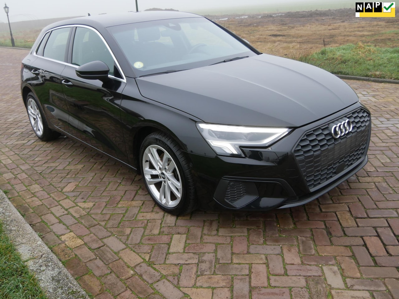 Audi A3 Sportback - 30 TDI Busi edition NEW MODEL! CLIMA NAVI ** 13999 NETTO ** - AutoWereld.nl