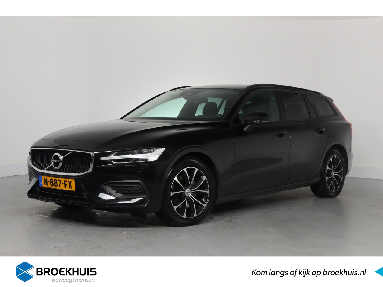 Volvo V60 - 2.0 B3 Momentum Advantage | Led | Camera | Navigatie | Climate Control | Parkeersensoren | - AutoWereld.nl