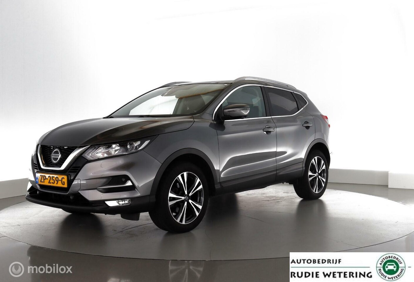 Nissan Qashqai - 1.3 DIG-T 140 PK N-Connecta trekhaak|pano|cam|nav|lmv18 - AutoWereld.nl