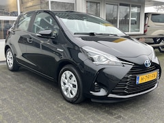 Toyota Yaris - 1.5 Hybrid Active Cruise control Climate control Navigatie Bluetooth