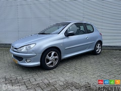 Peugeot 206 - 1.4-16V Gentry - Airco - Nap