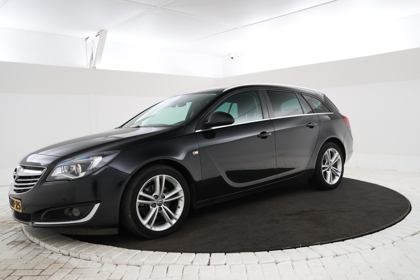 Opel Insignia Sports Tourer - 2.0 CDTI EcoFLEX Business+ Sportstoel Climate, Navigatie, - AutoWereld.nl