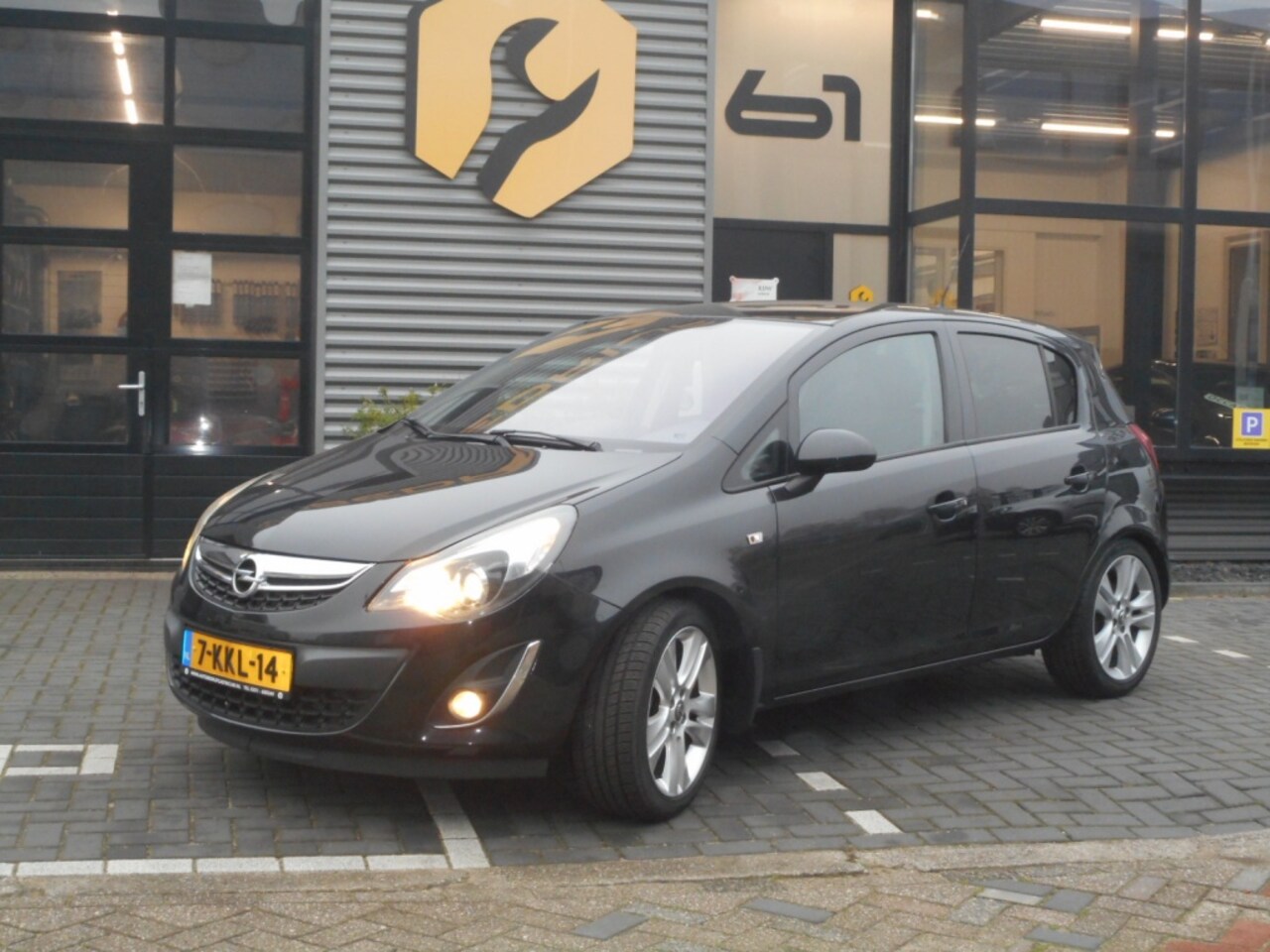 Opel Corsa - 1.4-16V Cosmo 1.4-16V Cosmo - AutoWereld.nl