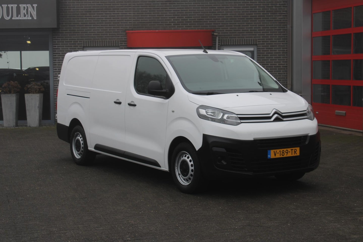 Citroën Jumpy - 2.0 BlueHDI 120 Club XL S&S 2x schuifdeur/Trekhaak/Airco/Pdc - AutoWereld.nl