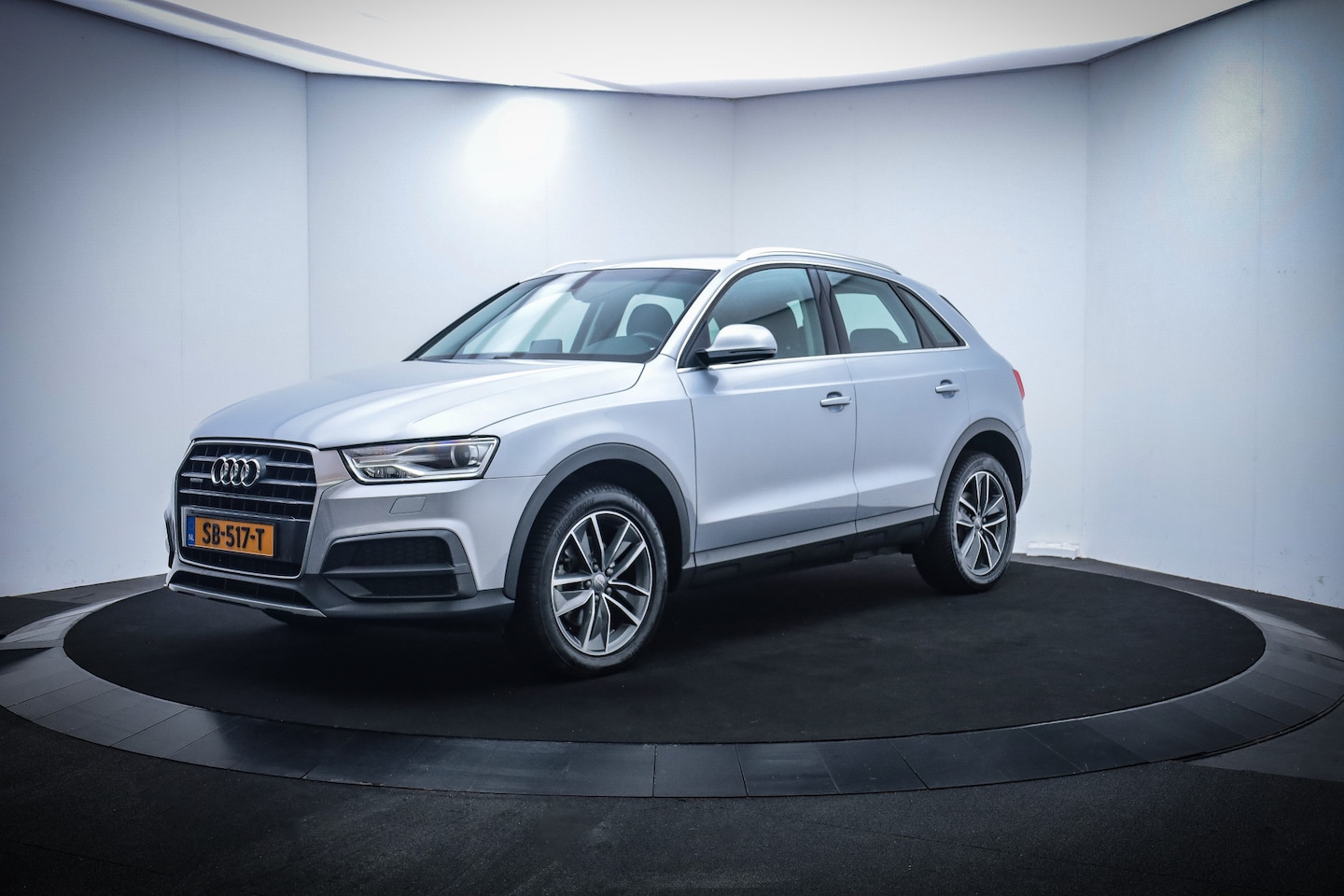 Audi Q3 - 2.0TFSI S-Tr Quattro Design Line XENON/NAVI/LMV/STOELVERW./KEYLESS/PDC/CLIMA - AutoWereld.nl