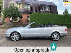 Mercedes-Benz CLK-klasse Cabrio - 200 Automaat NL Auto N.A.P leder airco cruise