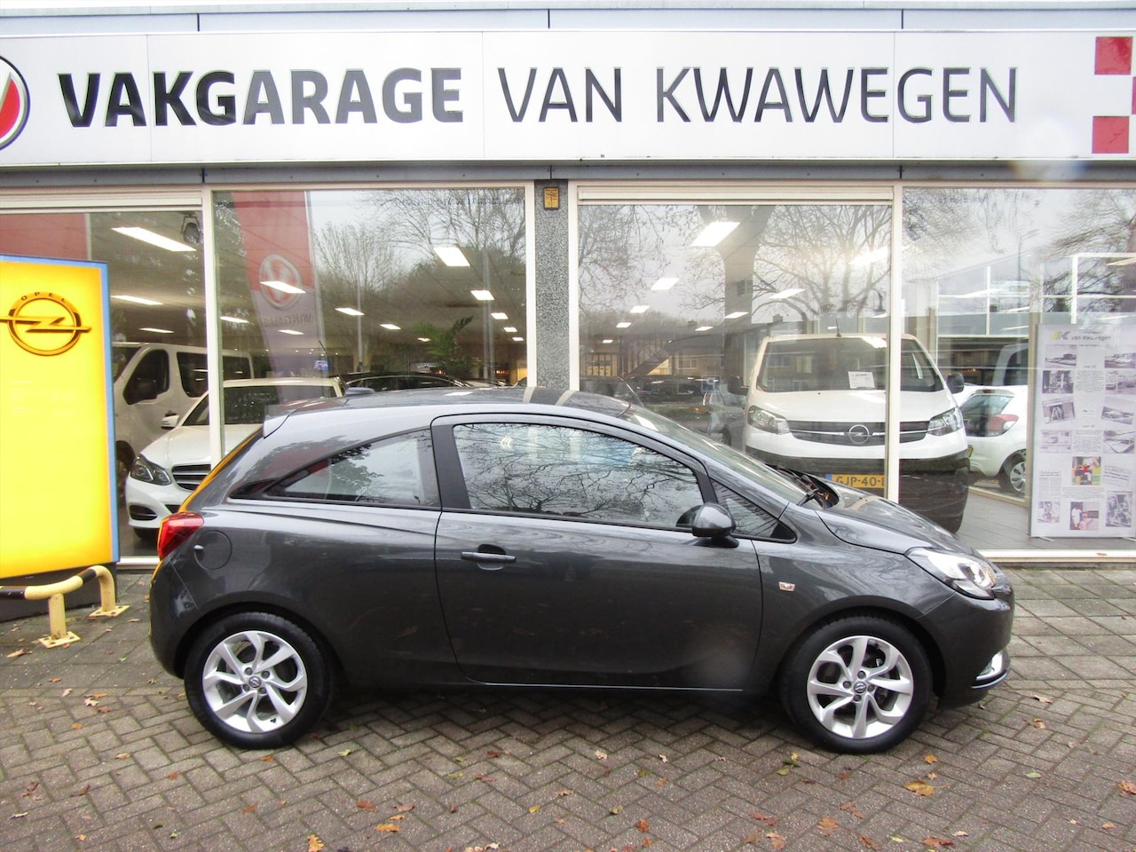 Opel Corsa - 1.4 AIRCO BLUETOOTH 16 INCH LM CRUISE C. - AutoWereld.nl