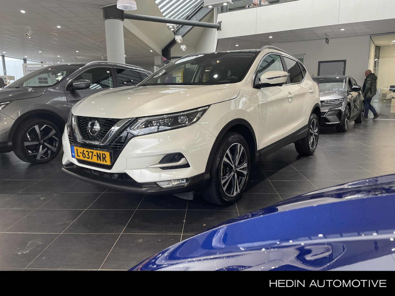 Nissan Qashqai - 1.3 DIG-T Premium Edition 1e eigenaar / dealer-onderhouden / leder/ pano / enz! - AutoWereld.nl